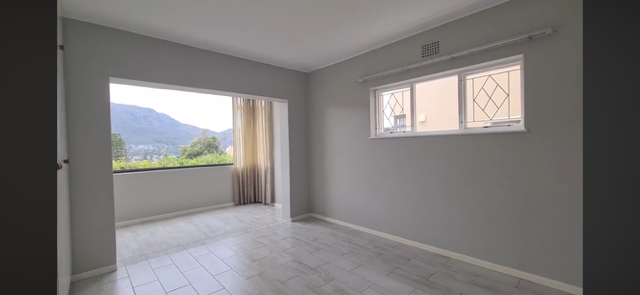 2 Bedroom Property for Sale in Fish Hoek Western Cape